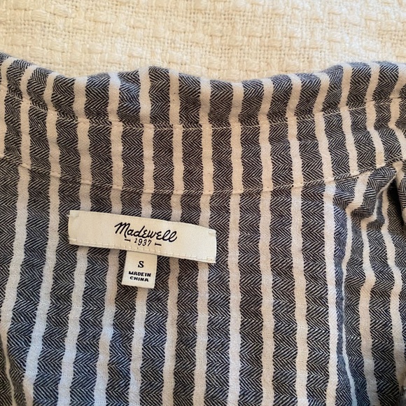 4 for 1! Madewell S/XS button downs and tunics - Picture 4 of 7